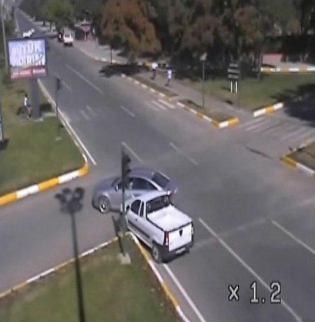 Erzincan da Mobese ye Takılan Kazalar 1