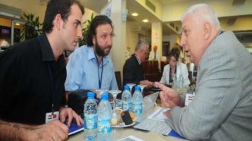 Macaristan Kurduğu &Ouml;zel Grupla T&uuml;rkiye Ile Ilişkileri Geliştirmek Istiyor