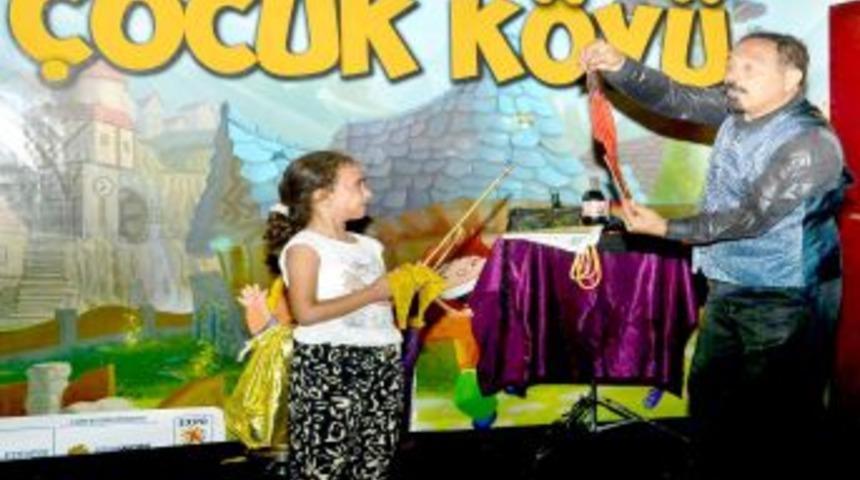 İzmir Enternasyonal Fuarı&rsquo;ndaki &Ccedil;ocuk K&ouml;y&uuml; &Ccedil;ok Beğenildi