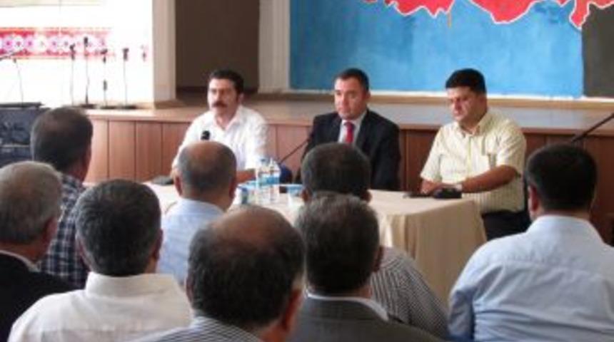 Elektrik Kesintisi K&ouml;yl&uuml;leri &Ccedil;ileden &Ccedil;ıkardı