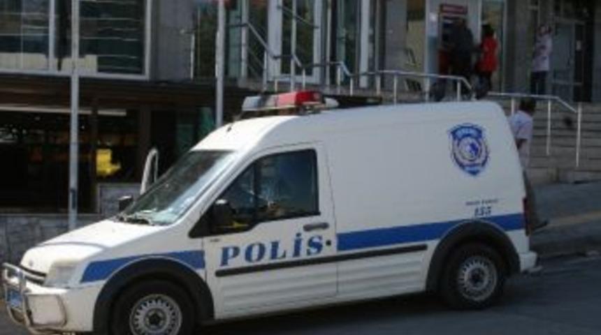 ATM&rsquo;deki tuzağı vatandaş fark etti