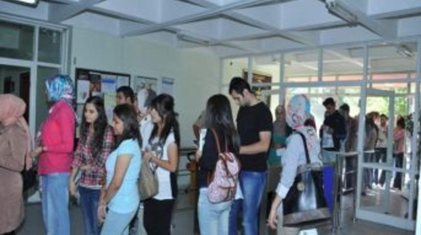 Ahi Evran &Uuml;niversitesi Kayıtlarında Yoğun Talep