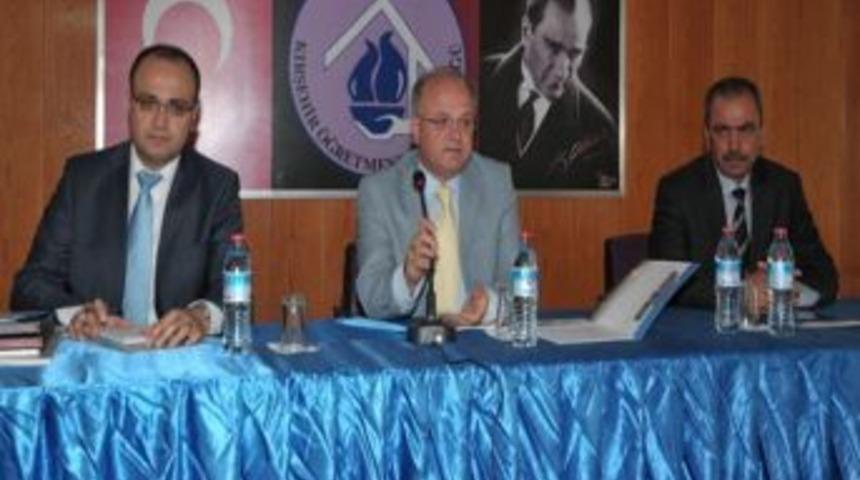 Yeni Eğitim-&ouml;ğretim Yılı &Ouml;ncesinde Okul M&uuml;d&uuml;rleri Bir Araya Geldi