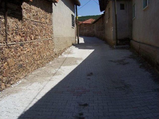 K&ouml;ylere 72 Bin 500 Metrekare Kilitli Beton Parke Taşı 1