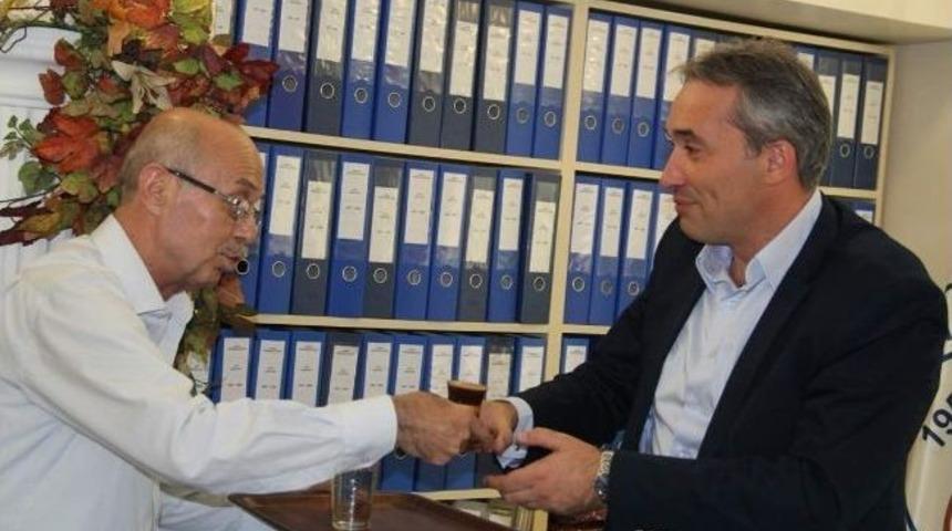 Kahveciler Odası Başkanı&rsquo;ndan Şıktaş&rsquo;lıya Oy S&ouml;z&uuml;