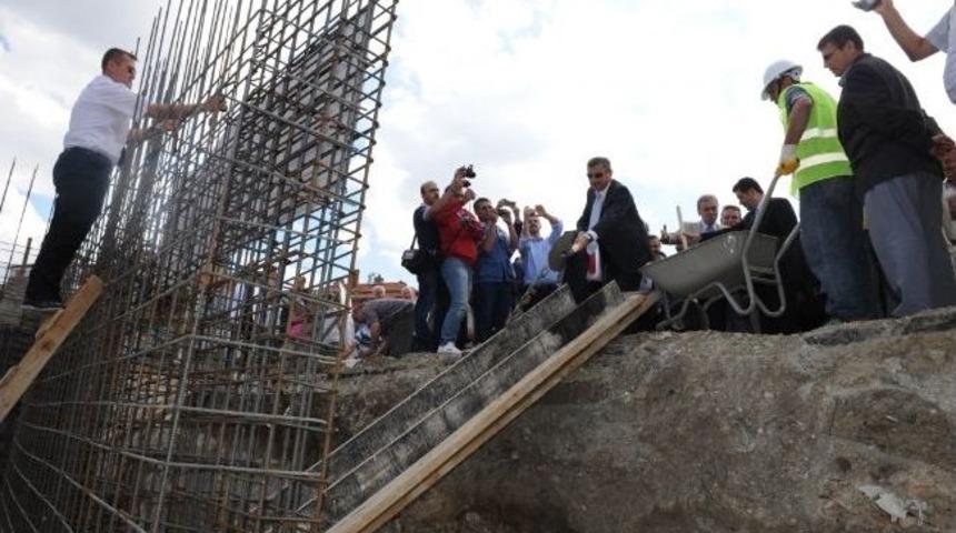 Tavşanlı İmam Hatip Lisesi'nin Temeli T&ouml;renle Atıldı