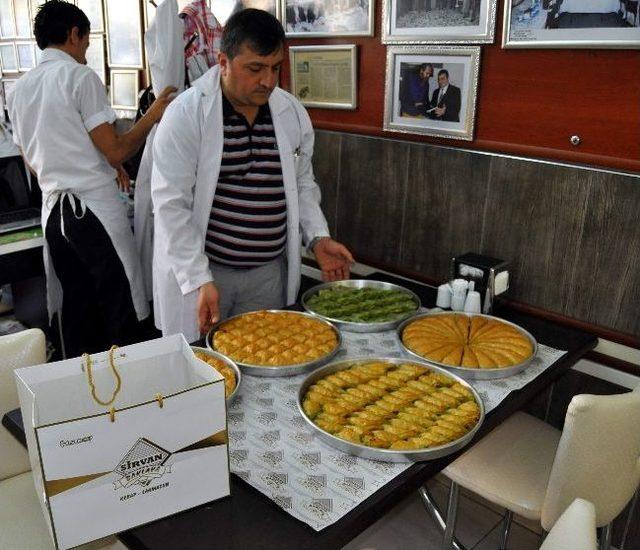 Fıstık Karaborsaya Düşünce Baklavacılar Zor Durumda Kaldı