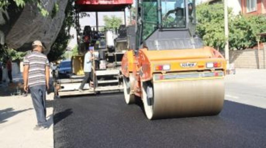 Asfalt &Ccedil;alışmaları Devam Ediyor