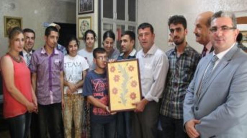 Milletvekili Ağbaba, T&uuml;rkiye Beyazay Derneği Malatya Şubesi&rsquo;ni Ziyaret Etti