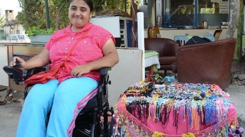 Akaydın&lsquo;dan Azimli Gence Ak&uuml;l&uuml; Ara&ccedil;