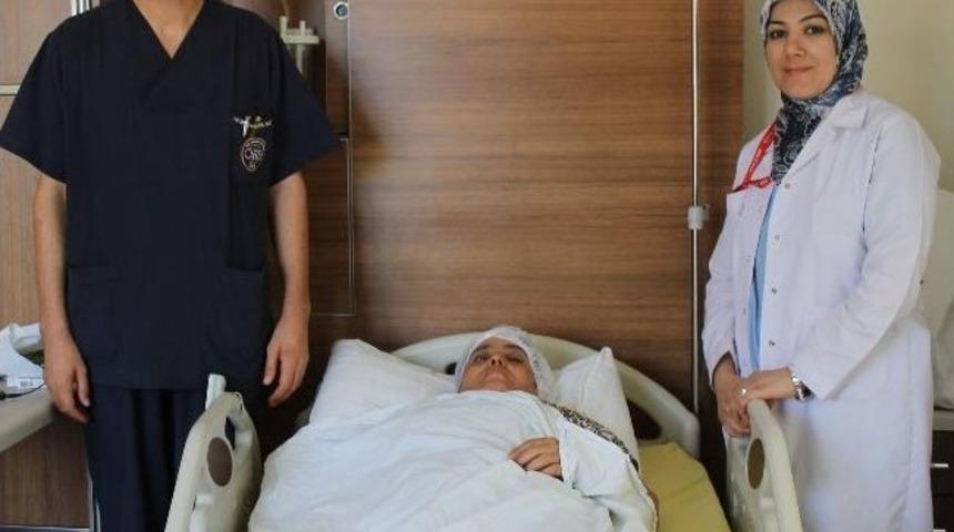 (&ouml;zel Haber) &Ouml;ğretmen Dayağı İle Şaşı Kaldı, 45 Yıl Sonra Ameliyatla D&uuml;zeldi