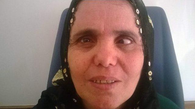 (özel Haber) Öğretmen Dayağı İle Şaşı Kaldı, 45 Yıl Sonra Ameliyatla Düzeldi