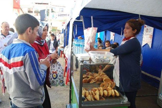Giresun da Polisten &Ouml;ğrencilere Anlamlı Destek 1
