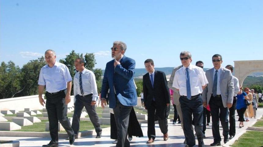 Bakan Yıldız &Ccedil;anakkale'yi Ziyaret Etti