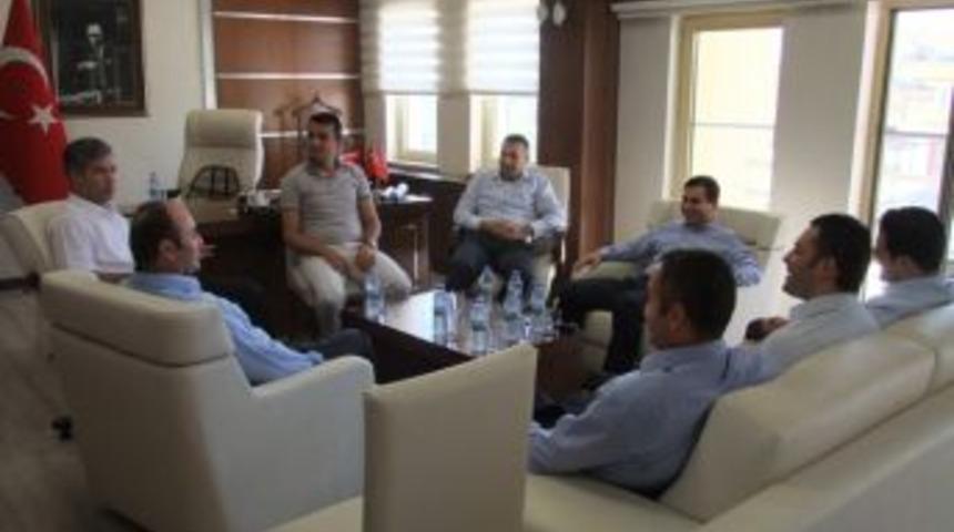 Kaymakamlardan Halfeti Kaymakamı Keklik'e Ziyaret