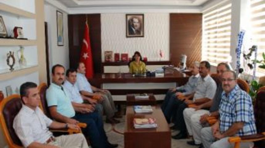 Kaymakam Başt&uuml;rk&rsquo;e &Ccedil;etinkaya&rsquo;dan &ldquo;hoş Geldin&rdquo; Ziyareti