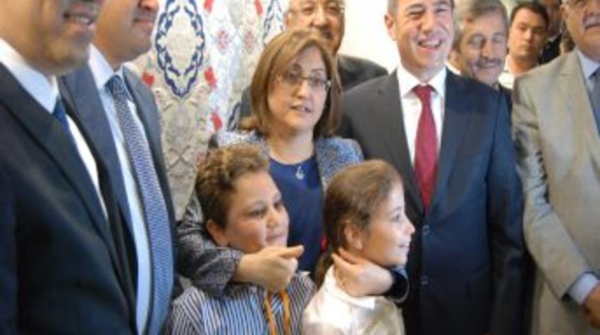 Şahin: Halıcılığı Ilerletmek Istiyorum Diyen Şehrin &Ccedil;ok Ekmek Yemesi Gerekiyor