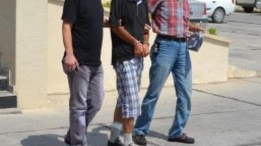 K&uuml;&ccedil;&uuml;k kıza cinsel istismar