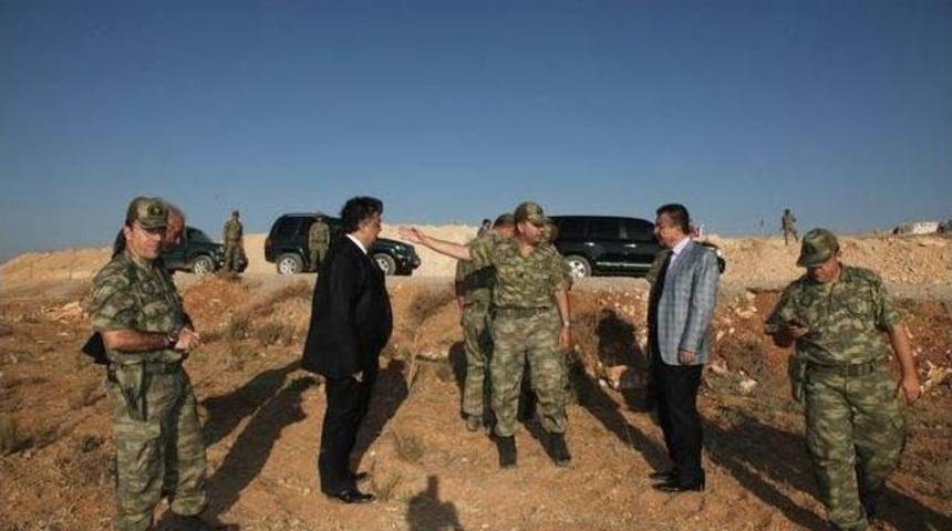 Vali Lekesiz, Sınır B&ouml;lgesinde İncelemelerde Bulundu