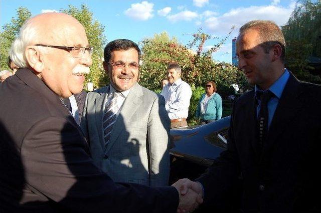 Bakan Avcı&rsquo;dan &Ouml;ğretmenlere M&uuml;jde 1