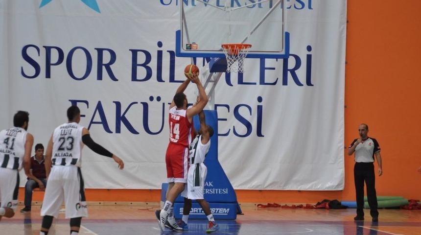 Uşak &Uuml;niversitesi Basketbol Turnuvası Başladı
