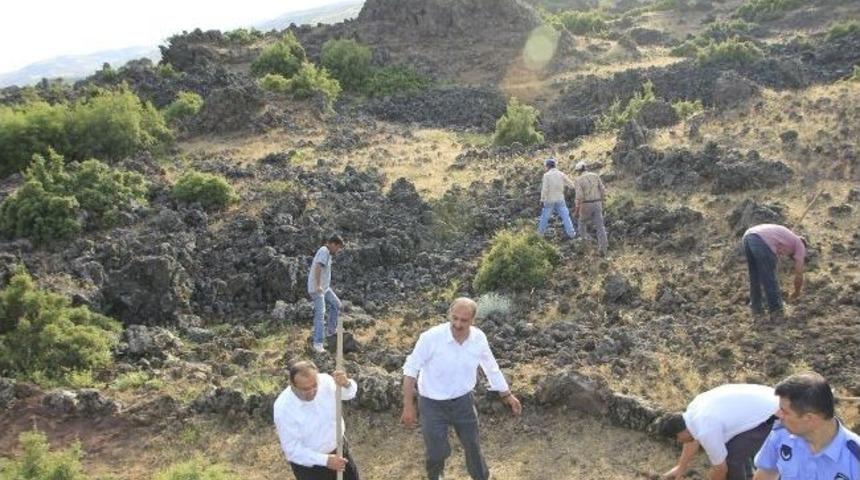 Kula T&uuml;rkiye&rsquo;nin İlk Jeoparkı Oldu