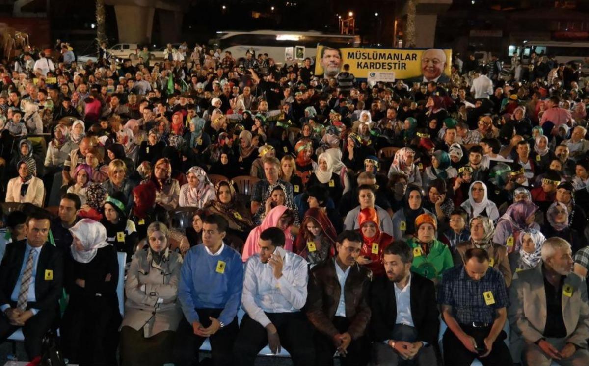Mısır Ve Suriye'deki Katliama Tepki G&ouml;sterileri