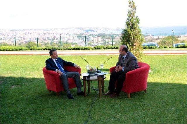 Vali Yerlikaya Yerel Tv’ye Konuk Oldu 1