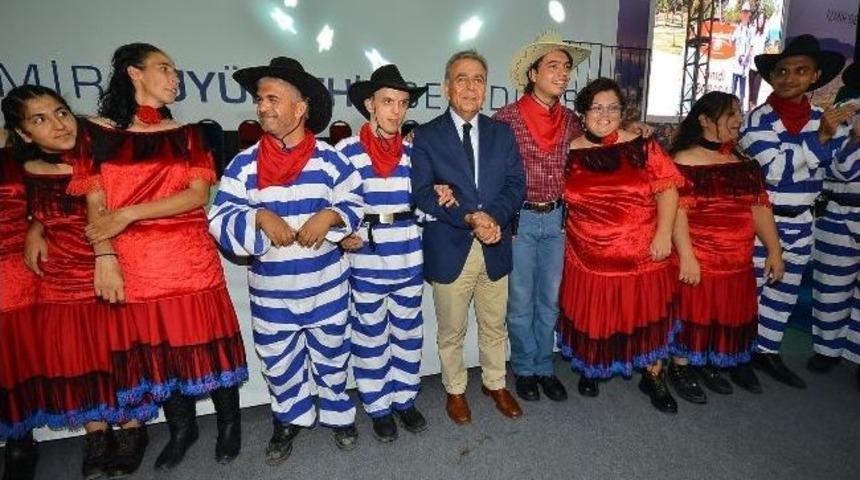 Başkan Kocaoğlu'nun Fuar Turları S&uuml;r&uuml;yor