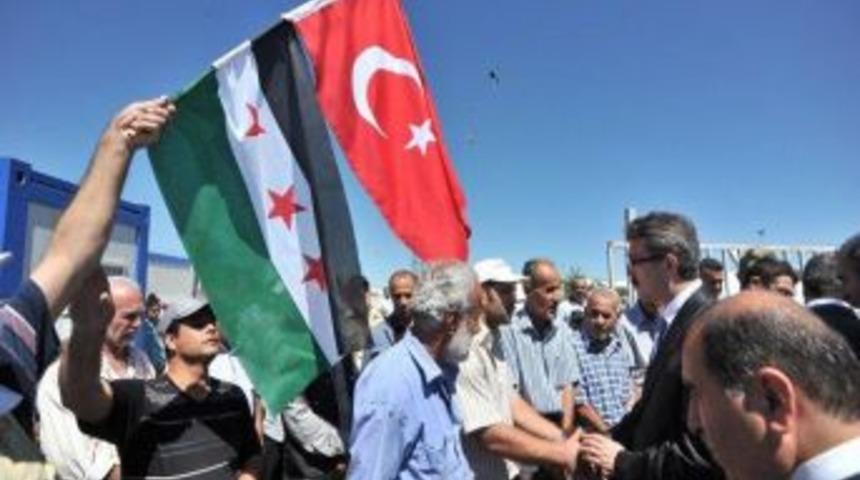 Vali Oduncu, Suriyelilerin Kaldığı Tesisleri Gezdi