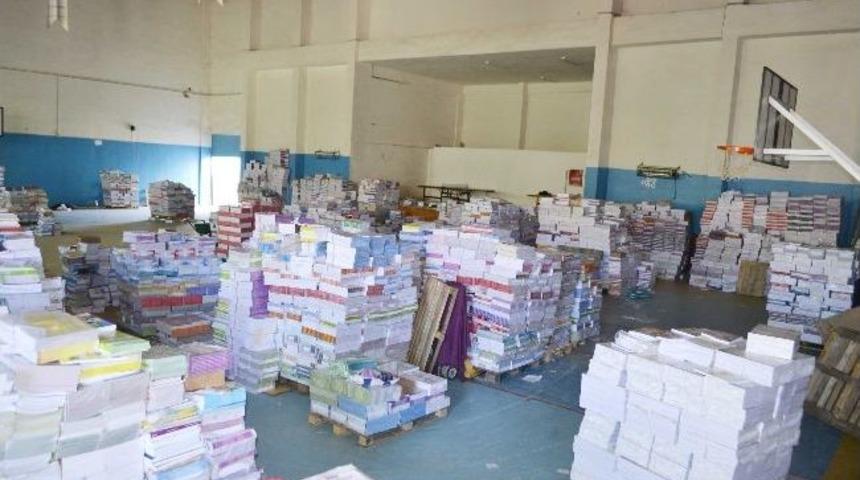 &Ccedil;erkezk&ouml;y'de Okullara 577 Bin Adet Ders Kitabı Dağıtılacak