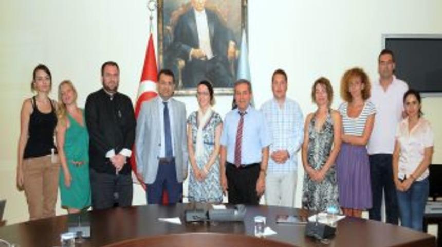 Sırp Gen&ccedil;ler Akdeniz &Uuml;niversitesi'ni Ziyaret Etti