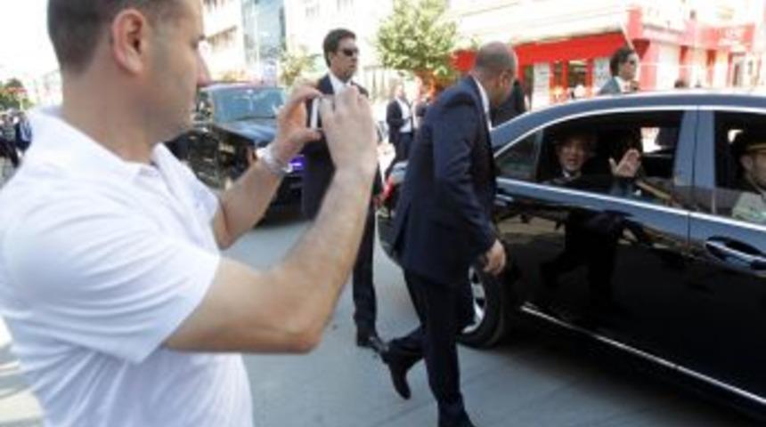 Cumhurbaşkanı G&uuml;l: &Ouml;ğrencilere Kıyafeti Ve D&uuml;ş&uuml;ncesinden Dolayı Baskı Yapılamaz