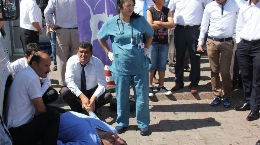 Kavgayı Ayırmaya &Ccedil;alışınca Belindeki Platin Kaydı