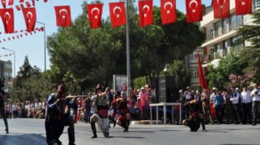 Balıkesir'in 91. Kurtuluş Yıld&ouml;n&uuml;m&uuml; T&ouml;renlerle Kutlandı