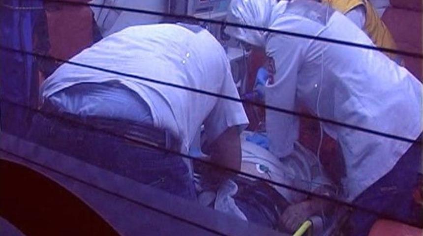 Biri &ccedil;arptı &ouml;ld&uuml;rd&uuml;, diğeri ezmemek i&ccedil;in kamyonu devirdi