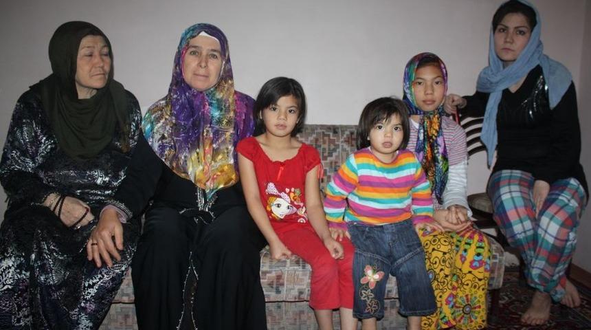 Kimse Yok Mu Afganlı Aileyi Sevindirdi