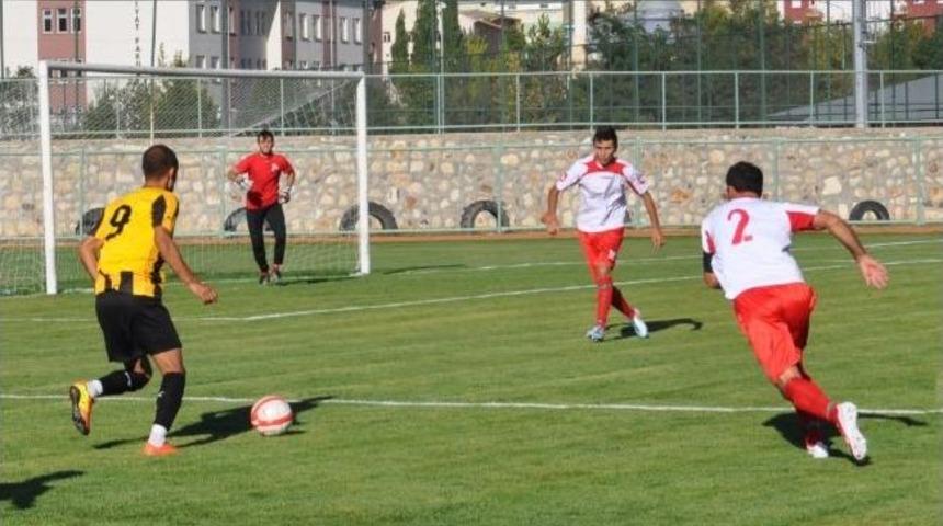 Bayburt Grup &Ouml;zel İdare Spor, Kelkit H&uuml;rriyet Sporu 2-0 La Ge&ccedil;ti