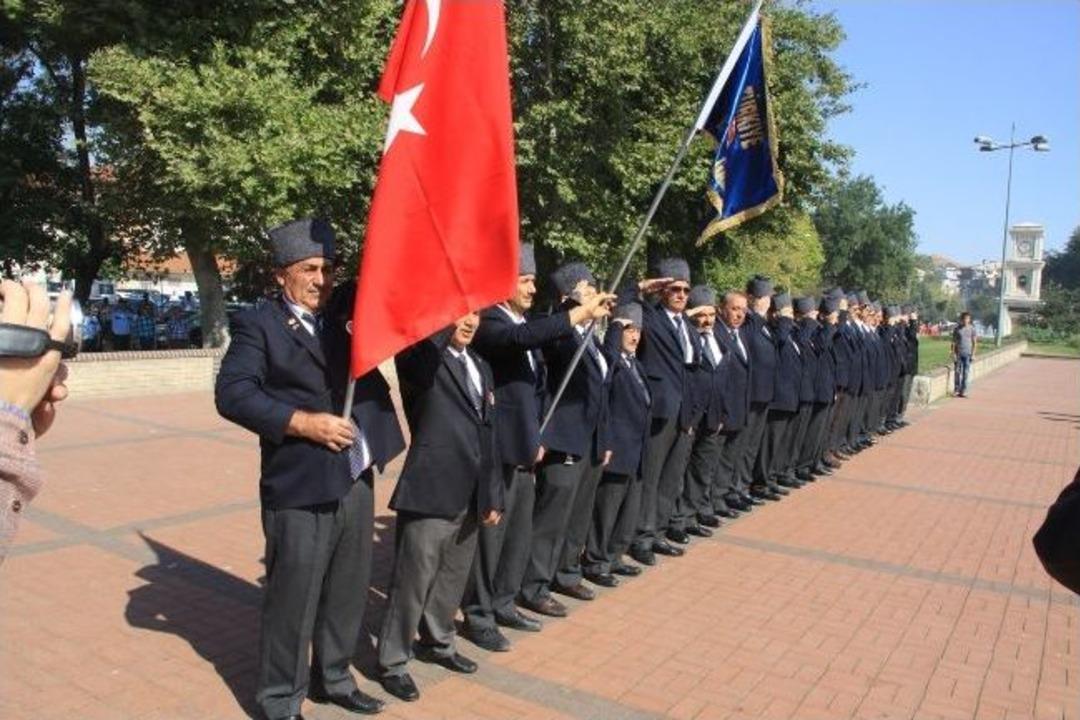 İneg&ouml;l&uuml;n D&uuml;şman İşgalinden Kurtuluşu Kutlandı