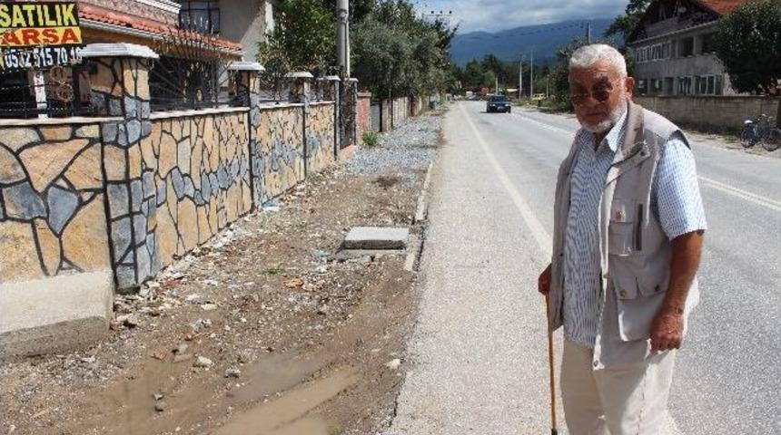 Mahalle Sakinleri &Ccedil;alışmanın Tamamlanmasını Bekliyor