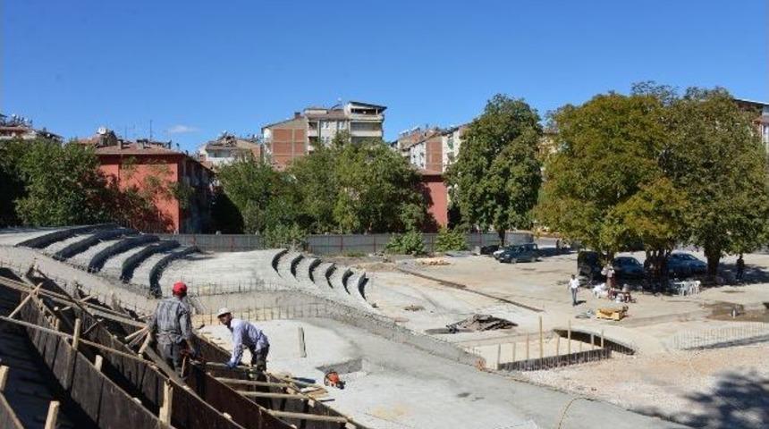 Belediye Başkanı &Ccedil;akır, Kernek Meydanı&rsquo;nda İncelemelerde Bulundu