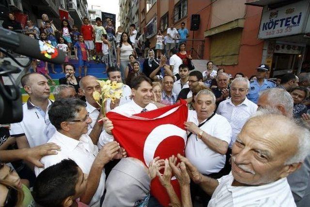 Konak'ta Renklerle Kente Sihirli Dokunuşlar