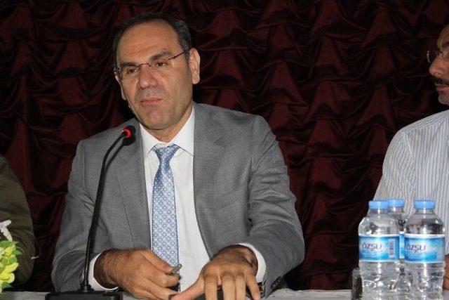 İzmir in Eğitimi &Ccedil;andarlı da Masaya Yatırıldı 1