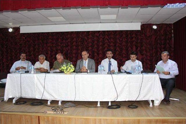 İzmir in Eğitimi &Ccedil;andarlı da Masaya Yatırıldı 2