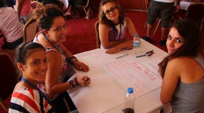 &Ccedil;ukurova G&ouml;n&uuml;ll&uuml; Gen&ccedil;lik Grubu&rsquo;ndan &lsquo;gen&ccedil;lik Katılımının Teşviki, Politika Ve Eylem&rsquo; Projesi