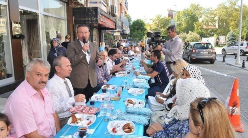 Başkan Doğan, Esnafla Kahvaltıda Buluştu