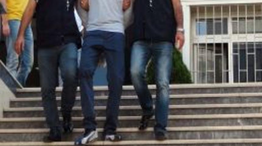 Trafik Polisini Silahla Yaralayan S&uuml;r&uuml;c&uuml; Yakalandı