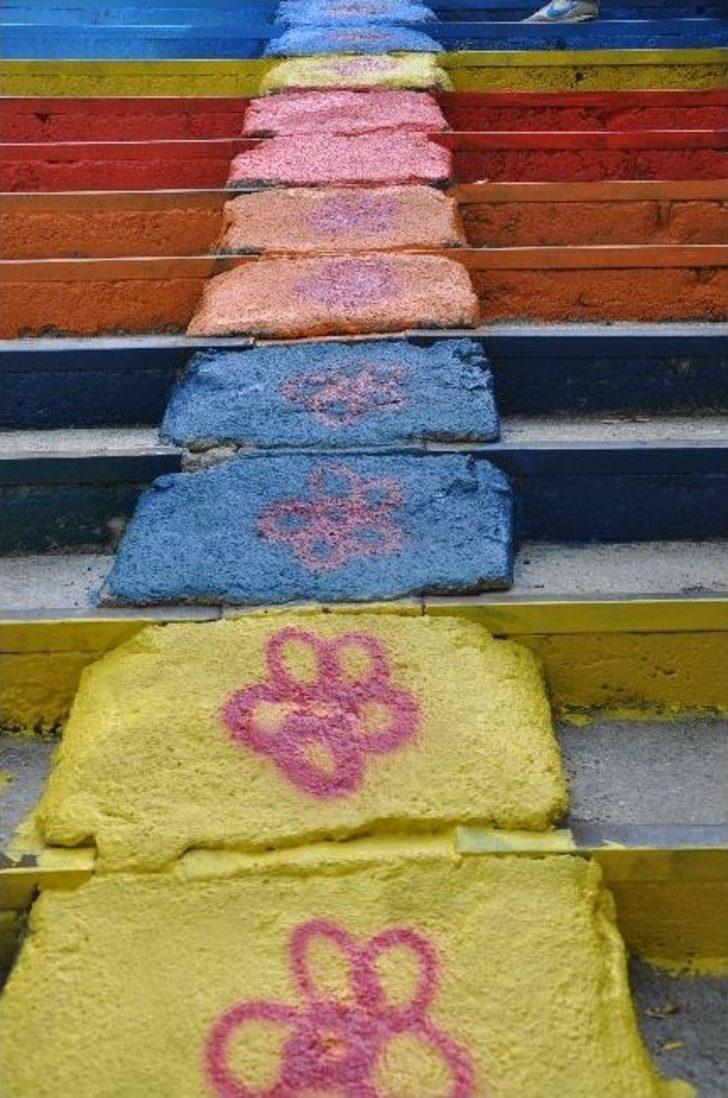 Milletvekili Fırçayı Eline Aldı G5