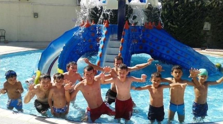 Yavru Kartallar Aqua Parkta