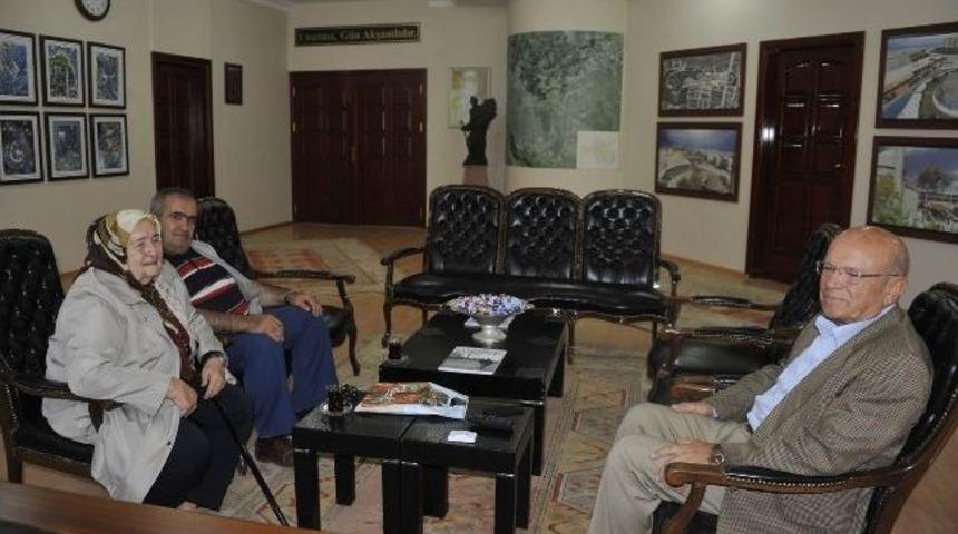 Hayırsever Kadından Anlamlı Bağış